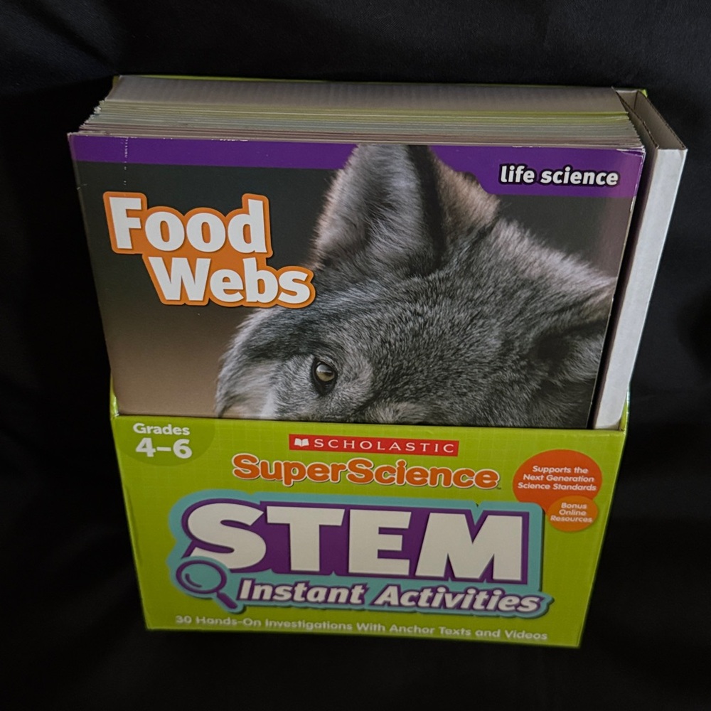 Scholastic SuperScience STEM Instant Activities Kit